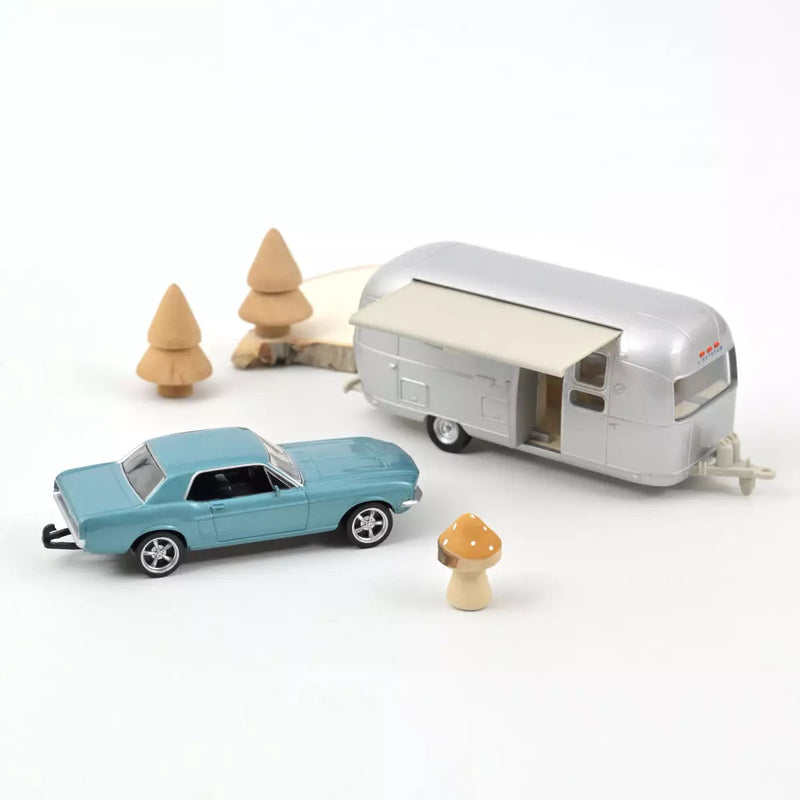 Ford Mustang 1968 Bleu et Airstream Jet-car 1/43 - NOREV 270582 3551092705825